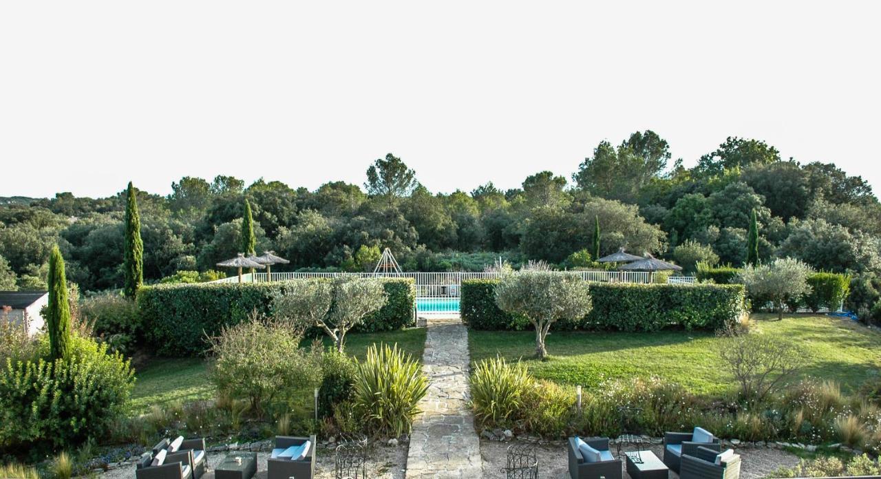 Hotel Restaurant Le Gardon - Pont Du Gard Collias Exteriör bild